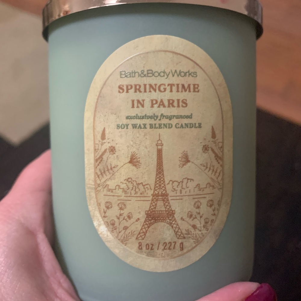 Bath & Body Works Springtime in Paris Candle - Green